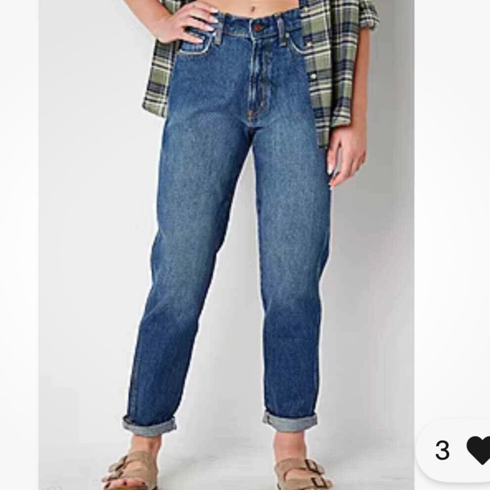 Arizona Jean Junior’s Women’s Highest Rise Mom’s straight leg - size 11